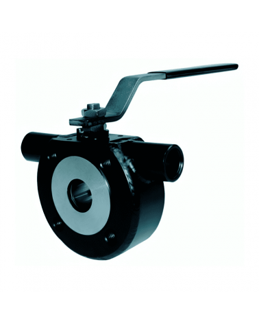 Wafer type full bore ball valve with heating chamber